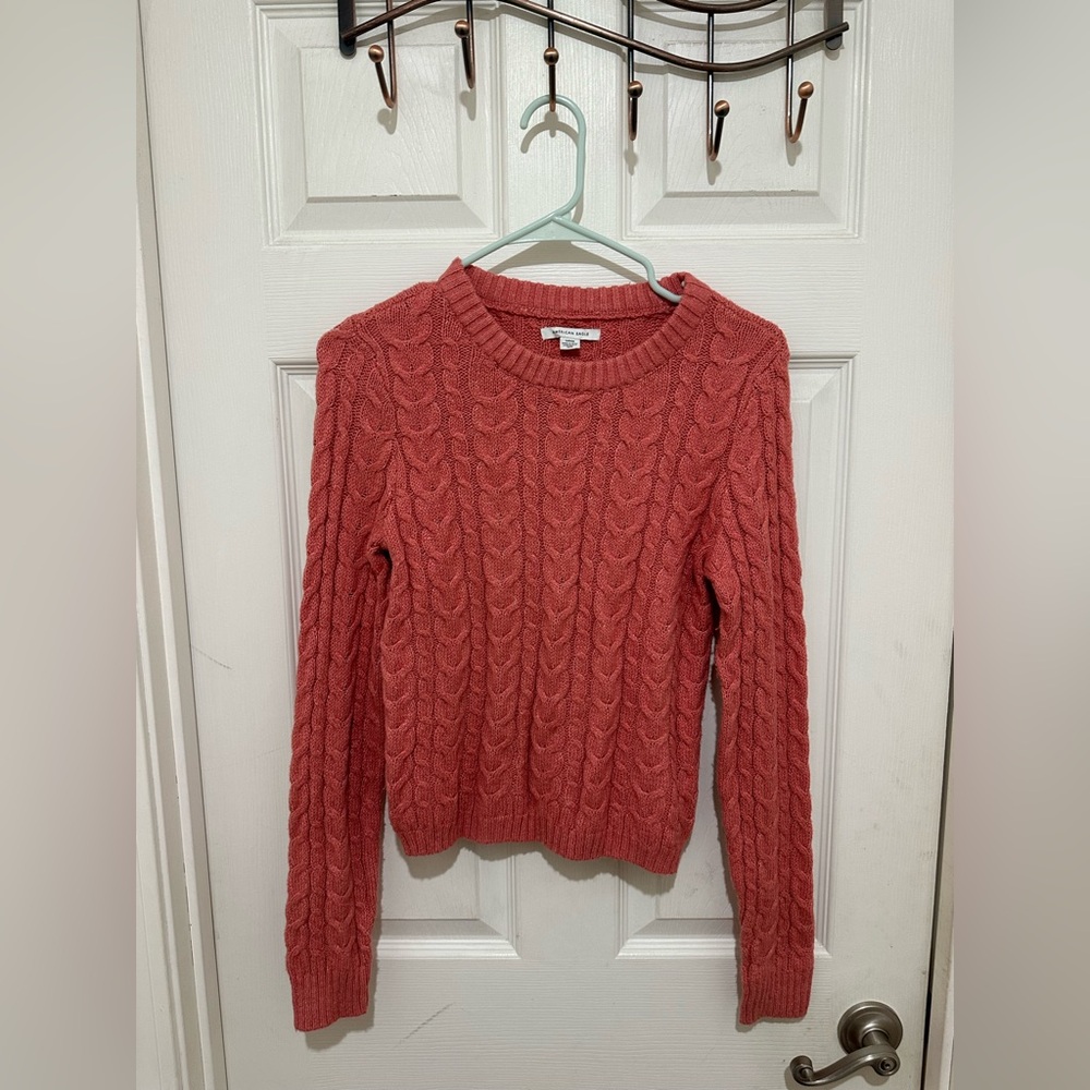American Eagle outfitters warm and cozy cable knit Sweater size small